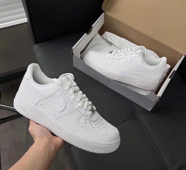 Nike Air Force 1 07 Triple White CW2288-111 - Hình ảnh 2