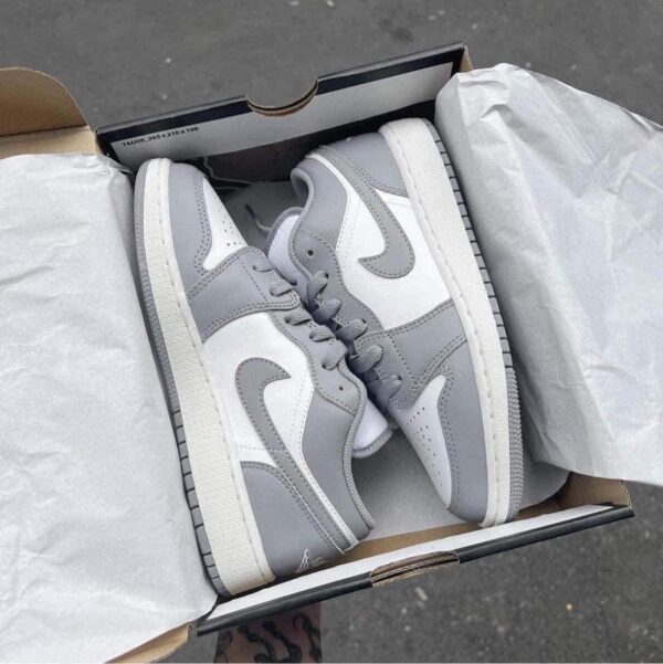 Nike Air Jordan 1 Low (GS) 'Vintage Grey' 553560-053 - Hình ảnh 4