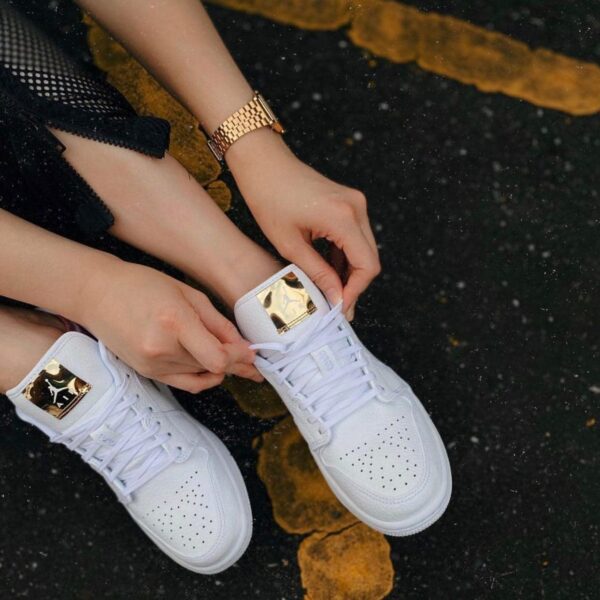 Jordan 1 Low 'White Metallic Gold' CZ4776-100 - Hình ảnh 4