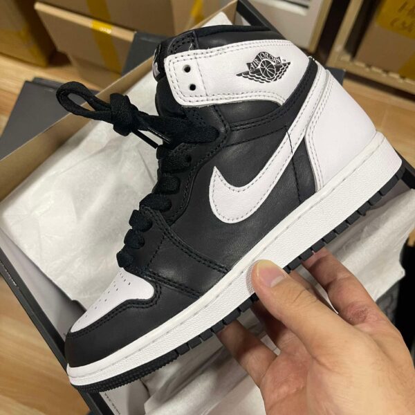 Nike Air Jordan 1 Retro High OG GS 'Black White' FD1437-010 - Hình ảnh 5