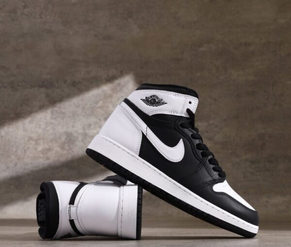 Nike Air Jordan 1 Retro High OG GS 'Black White' FD1437-010 - Hình ảnh 3