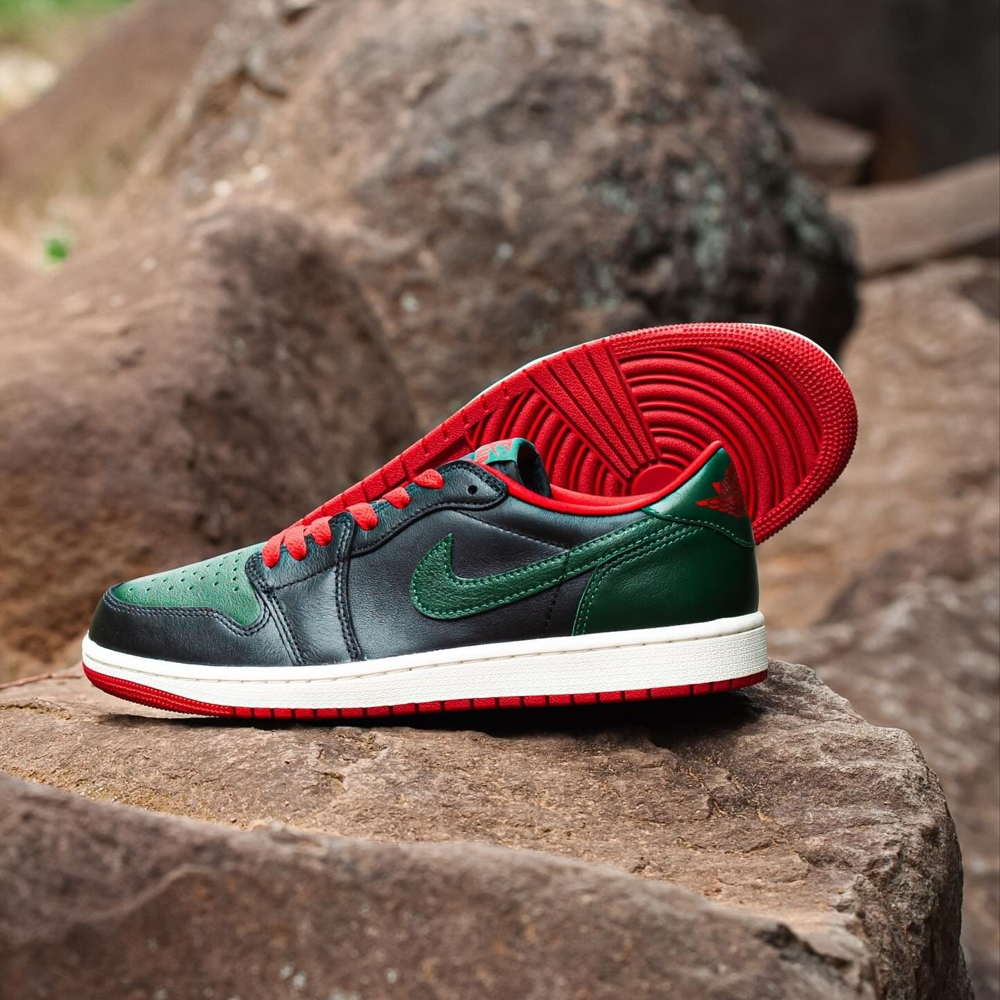 Nike Air Jordan 1 Retro Low OG ‘Varsity Red’ CZ0775-036 - Ảnh 3